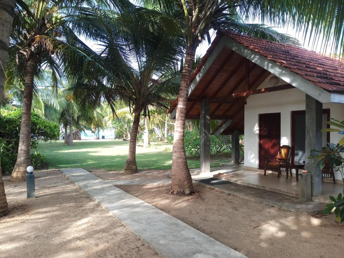Villa Nilaveli Cabana Экстерьер фото