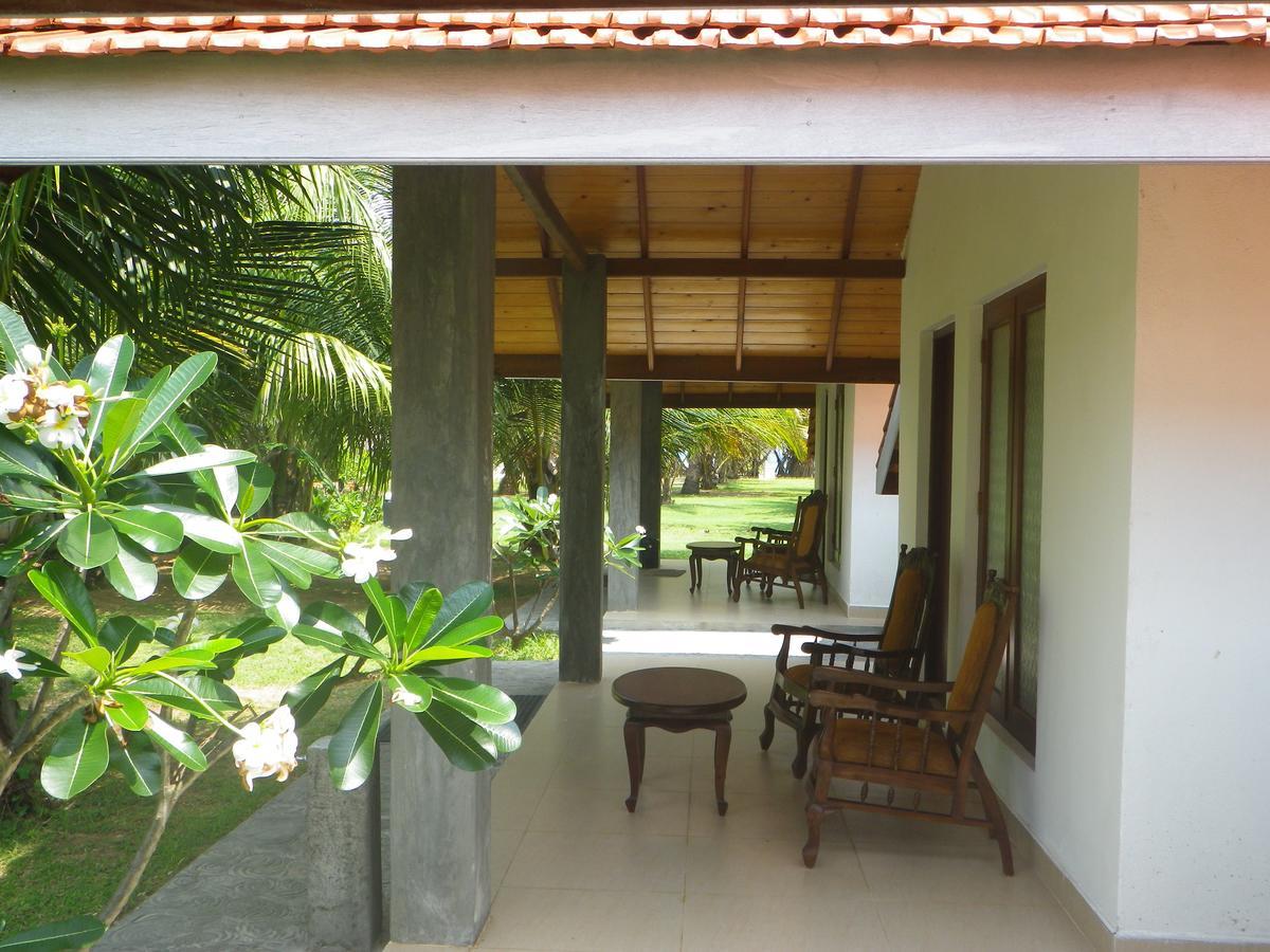 Villa Nilaveli Cabana Экстерьер фото