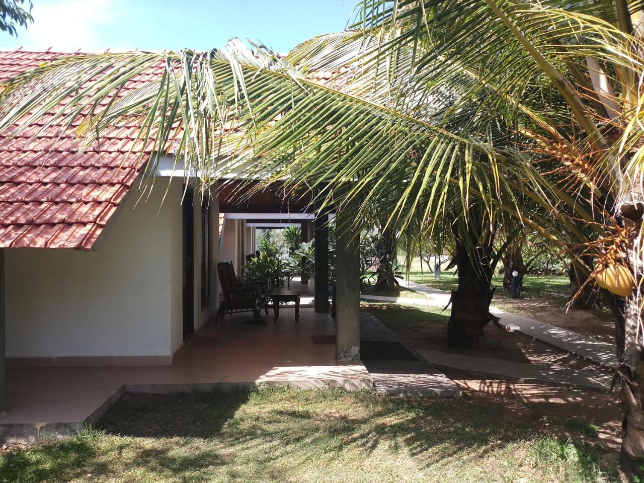 Villa Nilaveli Cabana Экстерьер фото